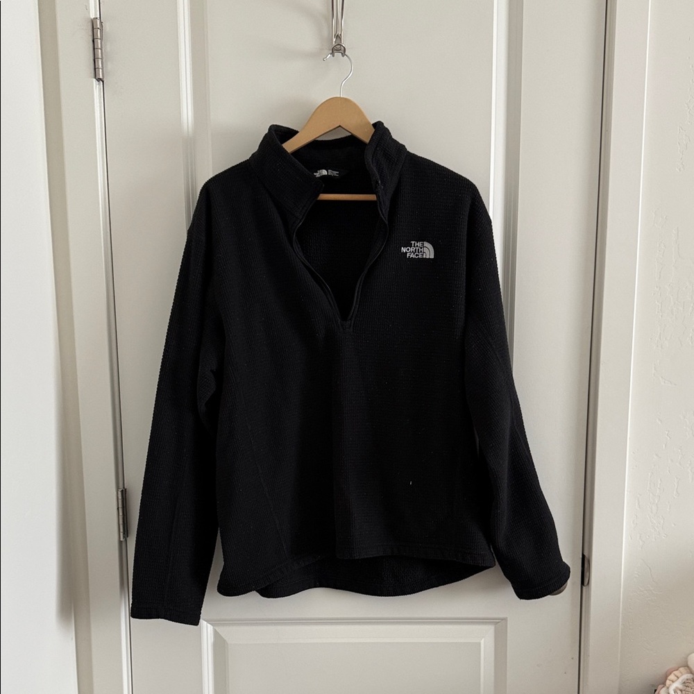 The North Face Men’s Quarter Zip - Black (XL)